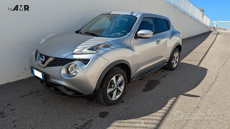 Usata Nissan Juke Acenta 114 CV (83 kW) 2019 Argento SUV