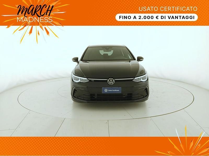 Usata VW Golf VIII R-line 131 CV (96 kW) 2024 Grenadill black metallizzato Berlina