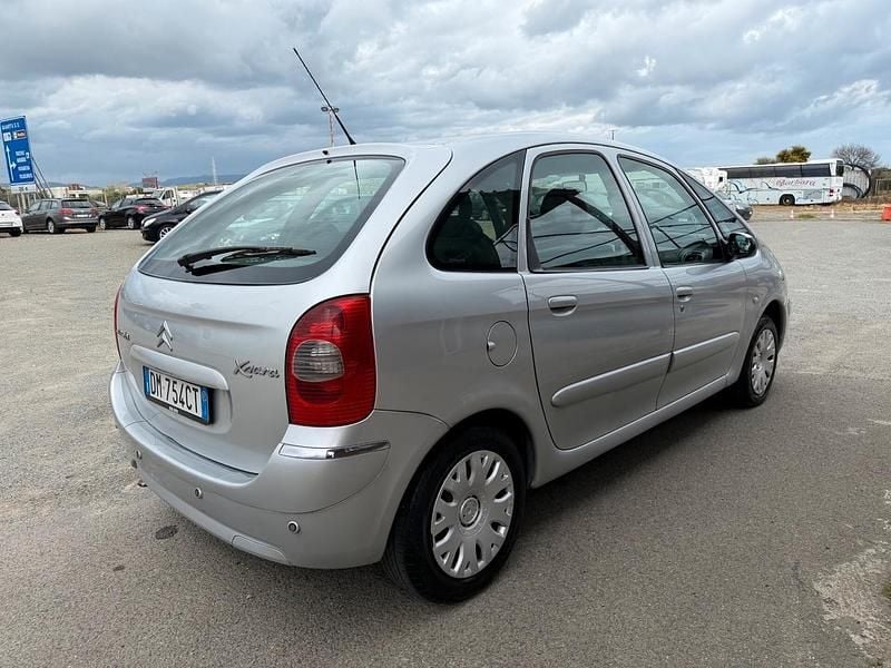 Usata Citroën Xsara Picasso 110 CV (80 kW) 2007 Argento Monovolume