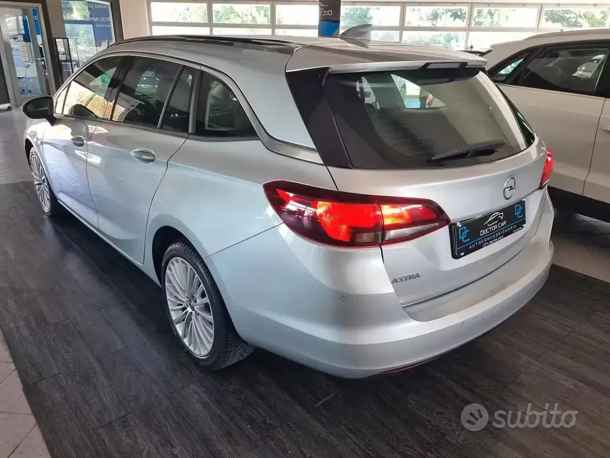 Usata Opel Astra Innovation 136 CV (100 kW) 2018 Grigio Station wagon