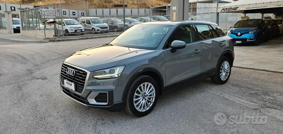 Usata Audi Q2 Design 150 CV (110 kW) 2018 Grigio SUV