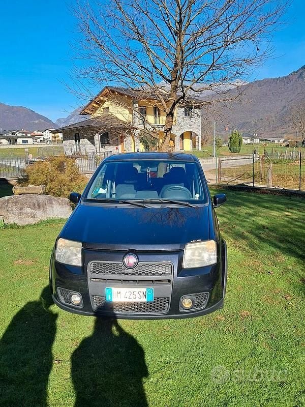 Usata Fiat Panda 101 CV (74 kW) 2008 Nero Berlina