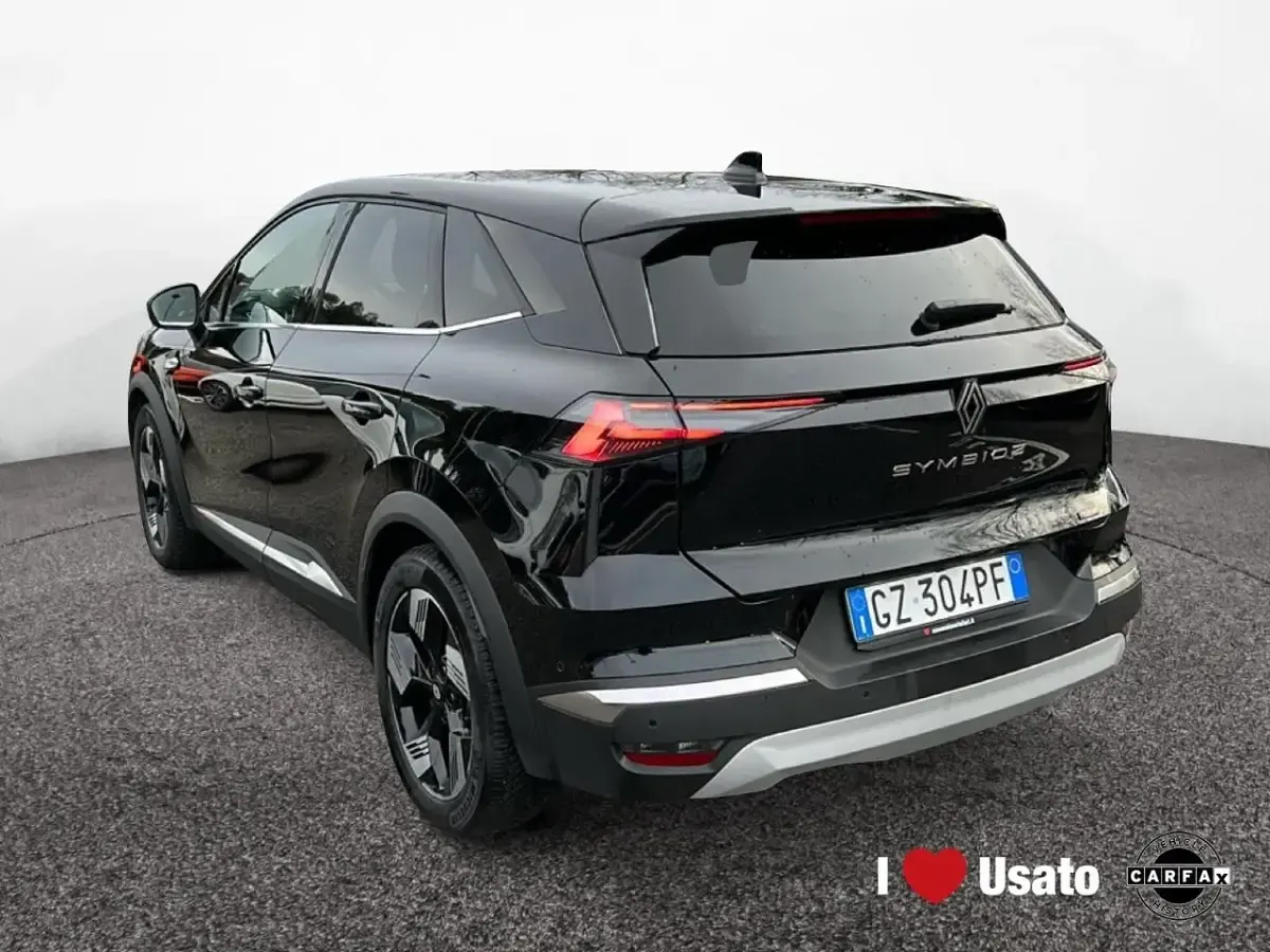 Usata Renault Clio Iconic 143 CV (105 kW) 2025 Nero Utilitaria