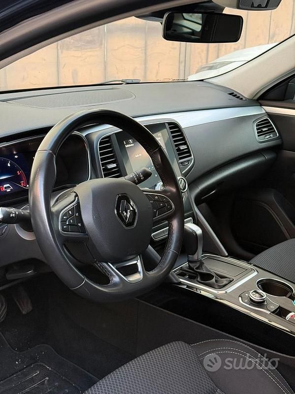 Usata Renault Talisman Business 160 CV (117 kW) 2020 Blu Station wagon