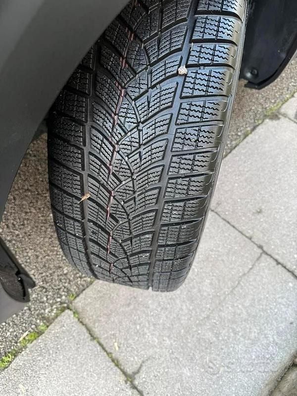 Usata Peugeot 3008 Allure 131 CV (96 kW) 2022 Blu SUV