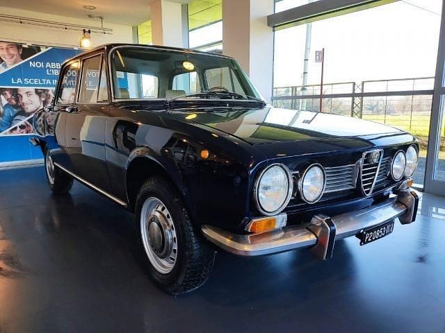 Usata Alfa Romeo 1750 122 CV (89 kW) 1975 Blu Berlina