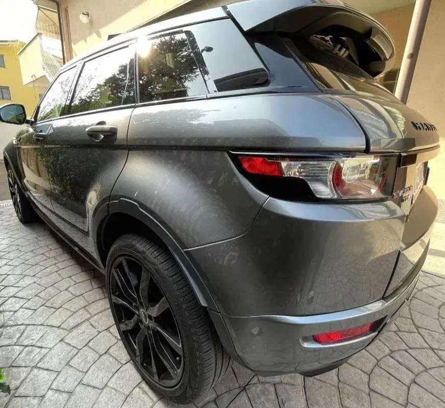 Usata Land Rover Range Rover evoque Dynamic 150 CV (110 kW) 2015 Grigio SUV