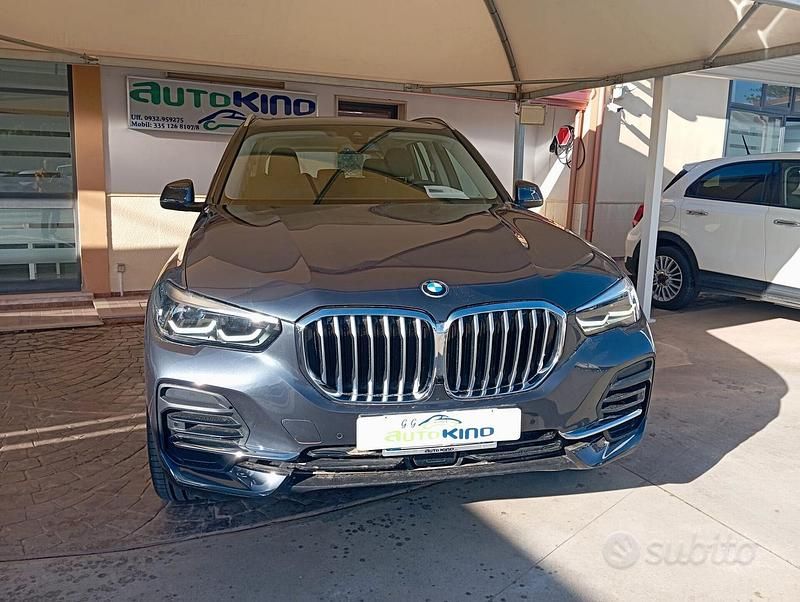 Usata BMW X5 xLine 231 CV (169 kW) 2022 Grigio SUV