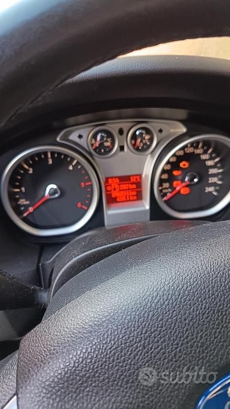 Usata Dacia Sandero 90 CV (66 kW) 2015 Bianco Berlina