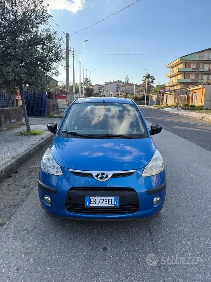 Usata Hyundai i10 66 CV (48 kW) 2011 Bluazzurro Utilitaria