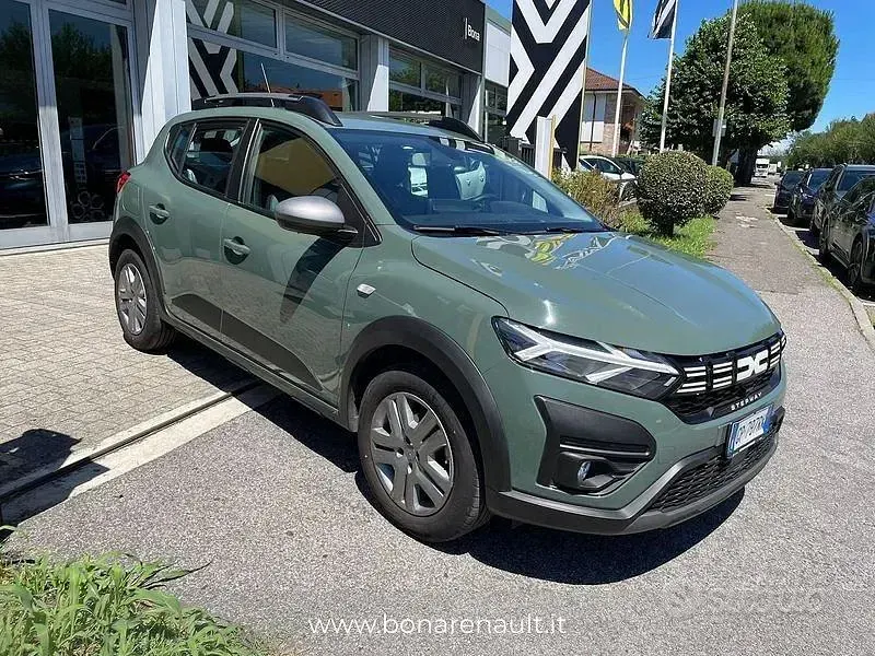 Usata Dacia Sandero Expression 91 CV (66 kW) 2023 Verde Berlina