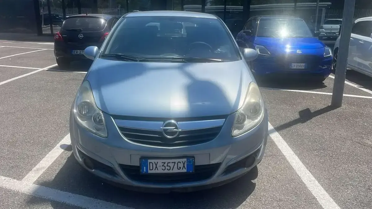Usata Opel Corsa Club 80 CV (58 kW) 2009 Blu/azzurro Utilitaria