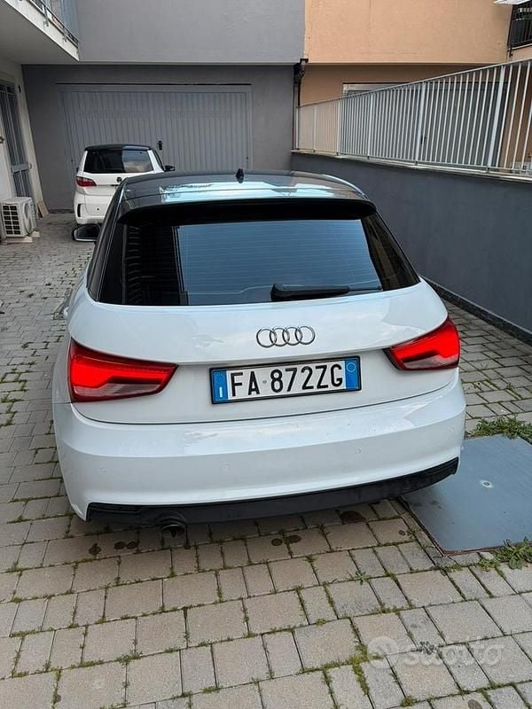 Usata Audi A1 Sportback Ambiente 90 CV (66 kW) 2015 Bianco Utilitaria
