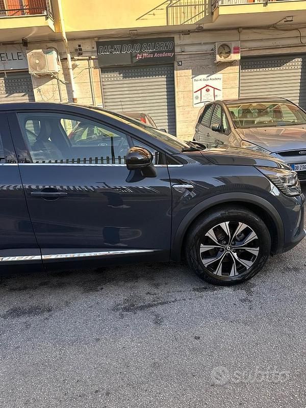 Usata Renault Captur 145 CV (106 kW) 2023 Blu SUV