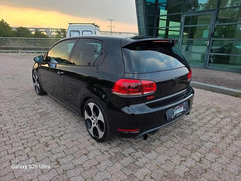 Usata VW Golf GTI 211 CV (155 kW) 2011 Nero Coupé