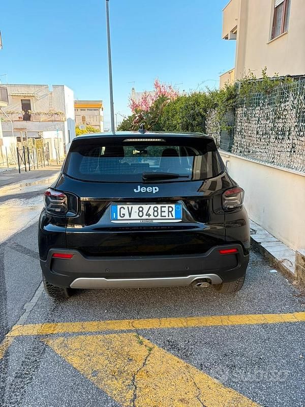 Usata Jeep Avenger 100 CV (73 kW) 2024 Nero SUV