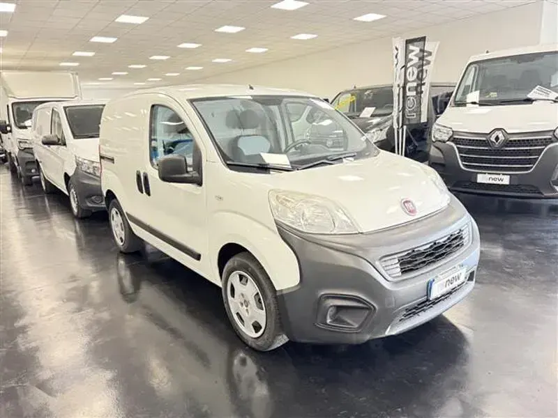 Usata Fiat Fiorino 75 CV (55 kW) 2017 Bianco Monovolume