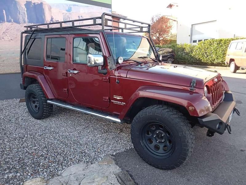 Usata Jeep Wrangler Unlimited Sahara 177 CV (130 kW) 2007 Rosso SUV