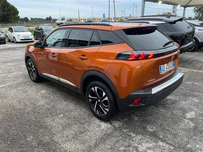 Usata Peugeot 2008 S 102 CV (75 kW) 2021 Arancione SUV