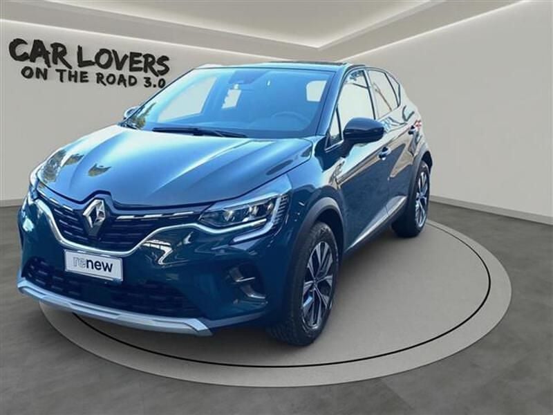 Usata Renault Captur Techno 140 CV (102 kW) 2023 Blu scuro SUV
