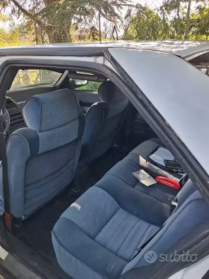 Usata Alfa Romeo 164 145 CV (106 kW) 1988 Bianco Berlina