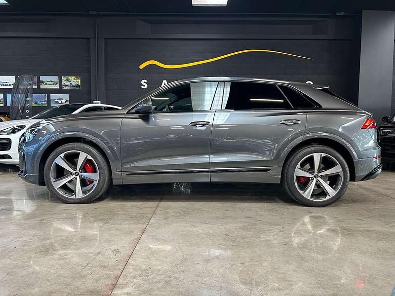 Nuova Audi Q8 S-Line 286 CV (210 kW) 2026 Grigio daytona SUV