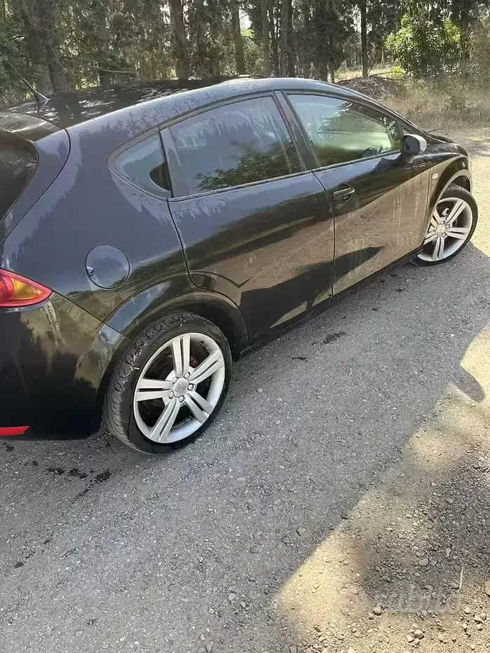 Usata Seat Leon 170 CV (125 kW) 2006 Nero Utilitaria