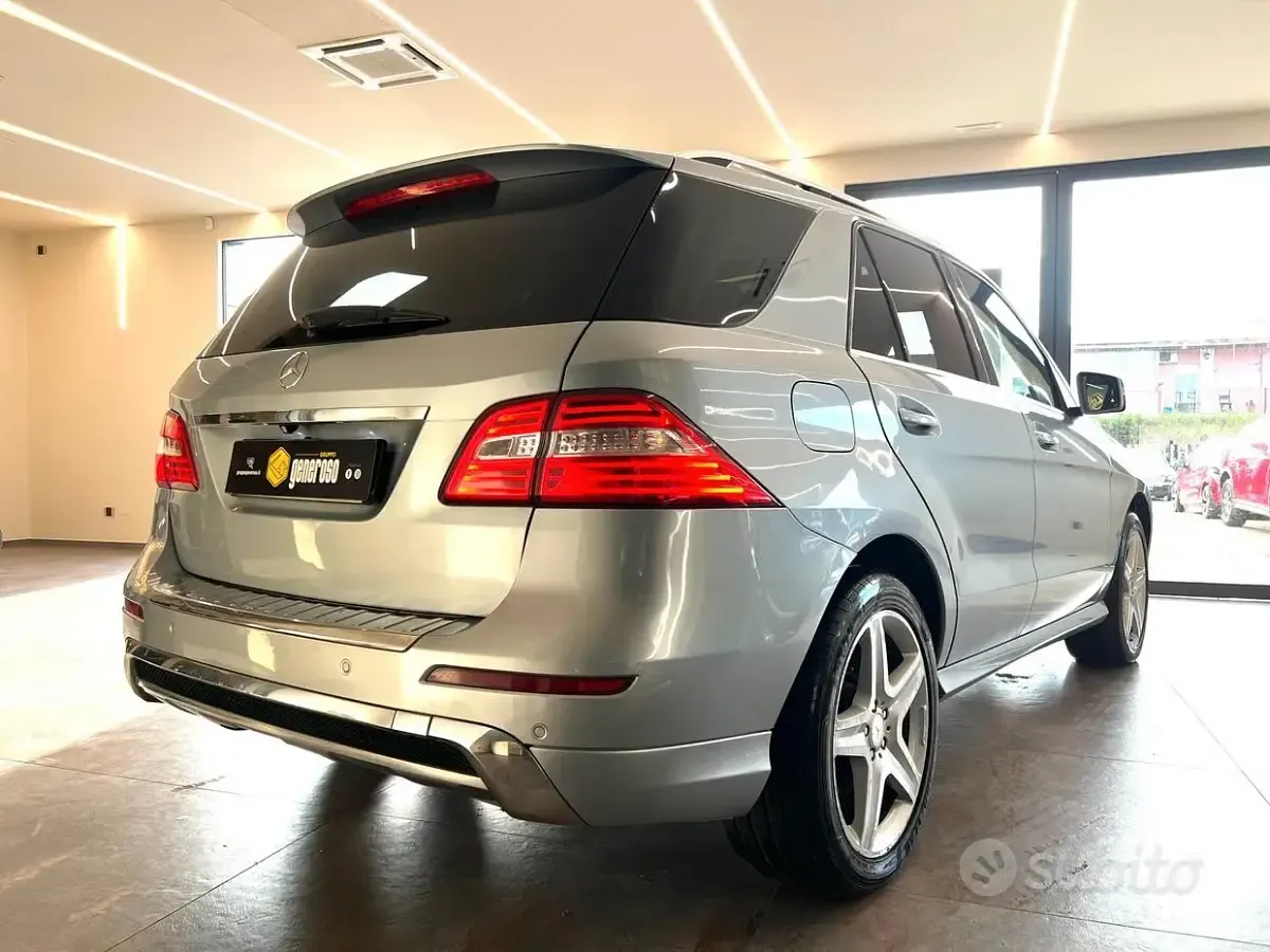 Usata Mercedes ML350 Premium 258 CV (189 kW) 2014 Grigio SUV