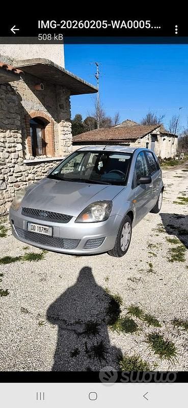 Usata Ford Fiesta 2006 Grigio Utilitaria