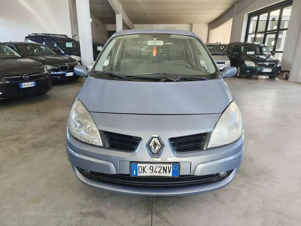Usata Renault Scenic E-Tech 105 CV (77 kW) 2007 Blu/azzurro Monovolume