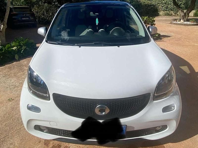 Usata Smart ForFour Passion 71 CV (52 kW) 2016 Bianco Utilitaria