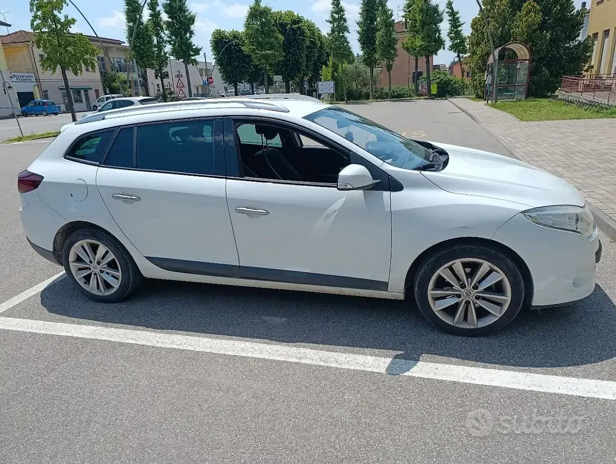 Usata Renault Mégane GrandTour 110 CV (80 kW) 2009 Bianco Station wagon