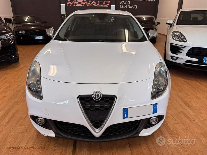 Usata Alfa Romeo Giulietta Super 120 CV (88 kW) 2016 Bianco Berlina