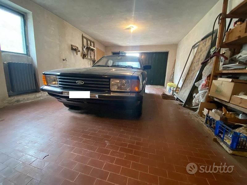 Usata Ford Taunus 1980 Blu Berlina