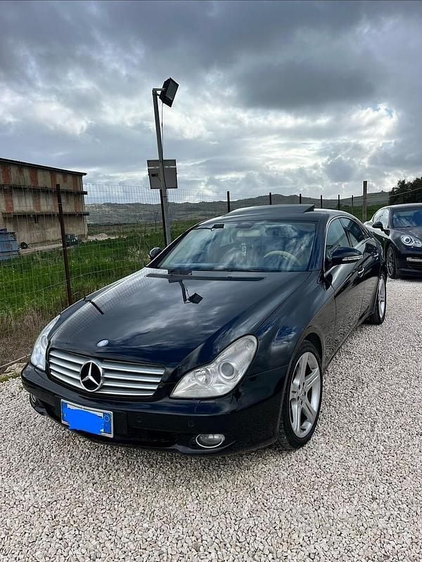 Usata Mercedes CLS320 224 CV (164 kW) 2005 Nero Berlina