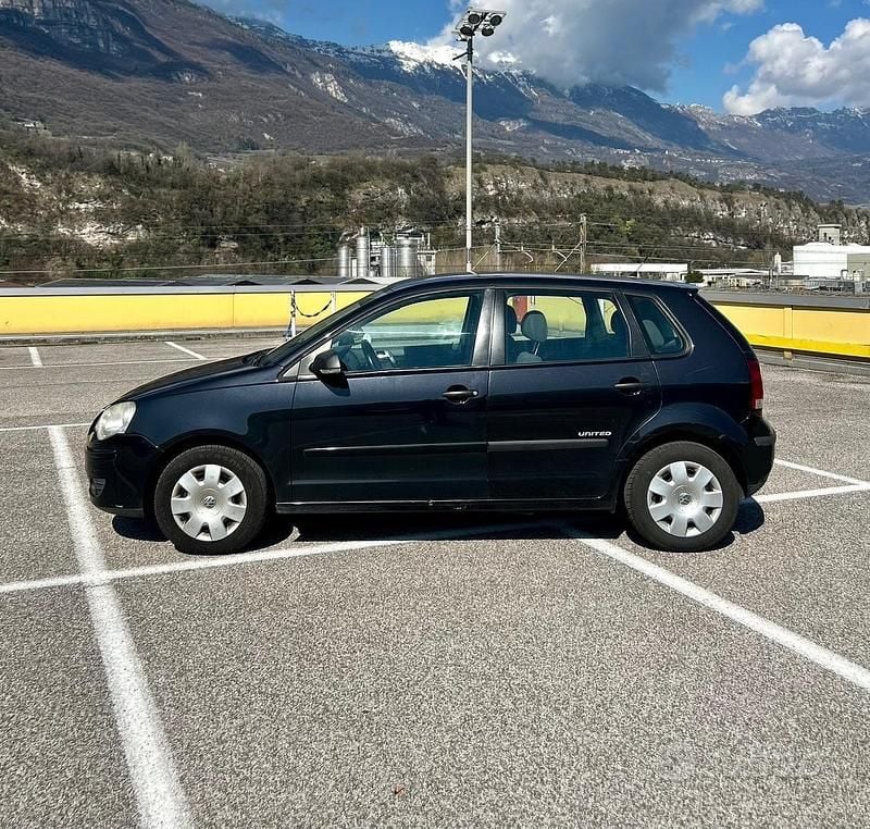 Usata VW Polo Comfortline 69 CV (50 kW) 2009 Nero Utilitaria