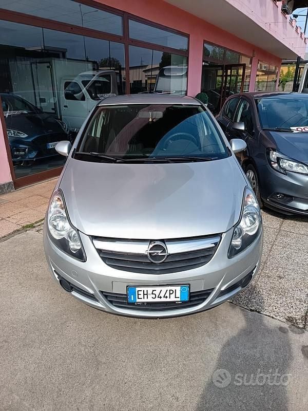 Usata Opel Corsa Cosmo 2011 Grigio Utilitaria