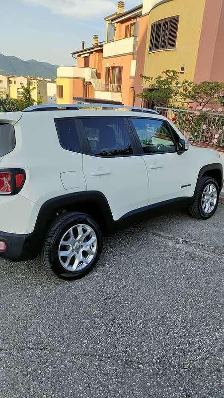 Usata Jeep Renegade Limited 140 CV (102 kW) 2015 SUV