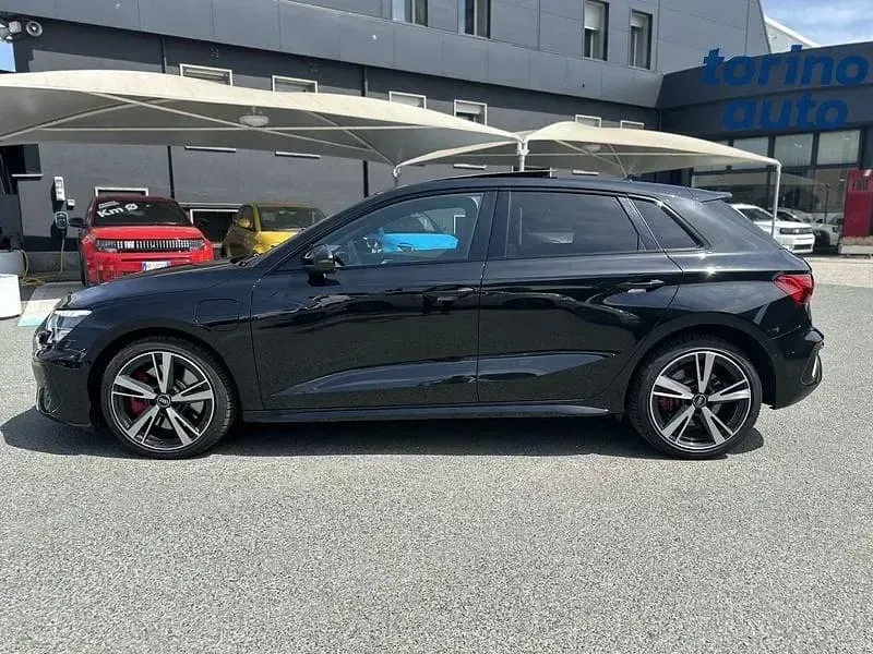 Usata Audi A3 Sportback e-tron S-Line 244 CV (179 kW) 2022 Nero Utilitaria