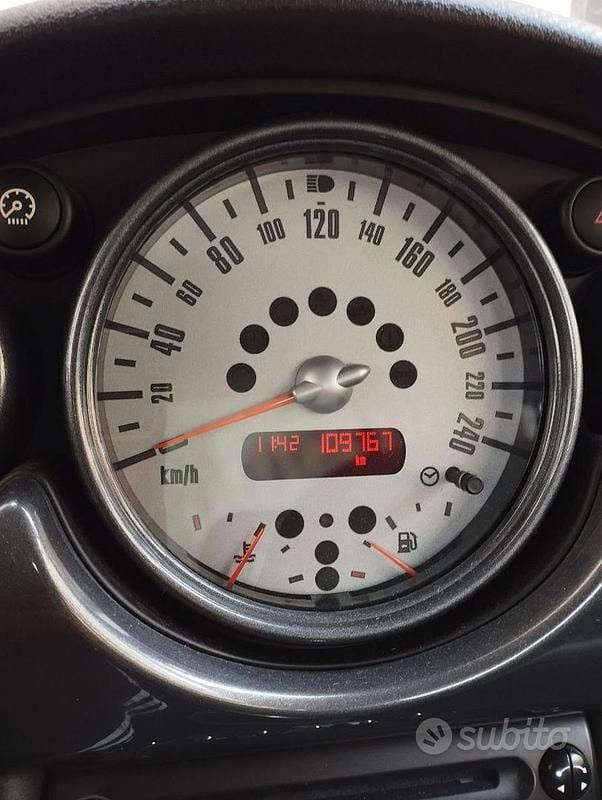 Usata Mini One D 2006 Rosso Utilitaria