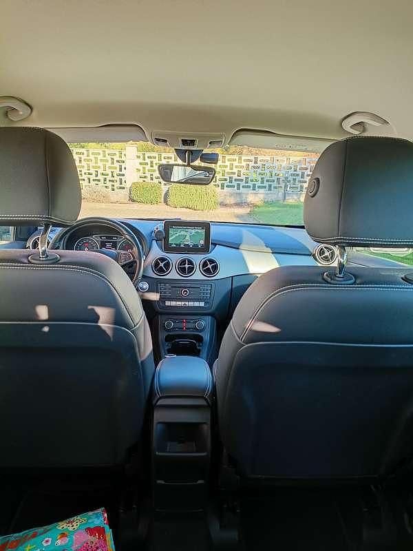 Grigio Usata 2017 Mercedes B200 Edition Monovolume | 14.950 € (Ottimo prezzo) - Immagine 1/4