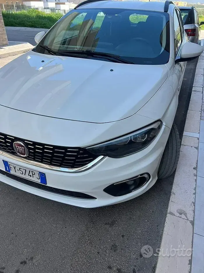 Usado Fiat Tipo 120 HP (88 kW) 2019 Carrinha