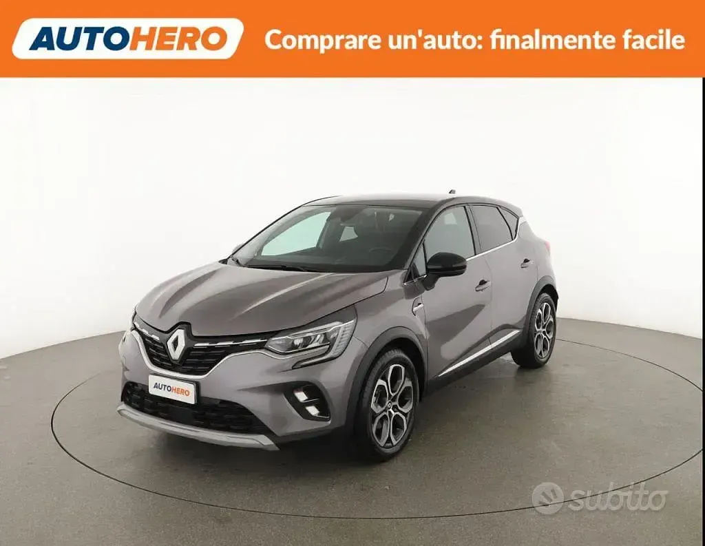Usata Renault Captur Techno 94 CV (69 kW) 2023 Grigio SUV