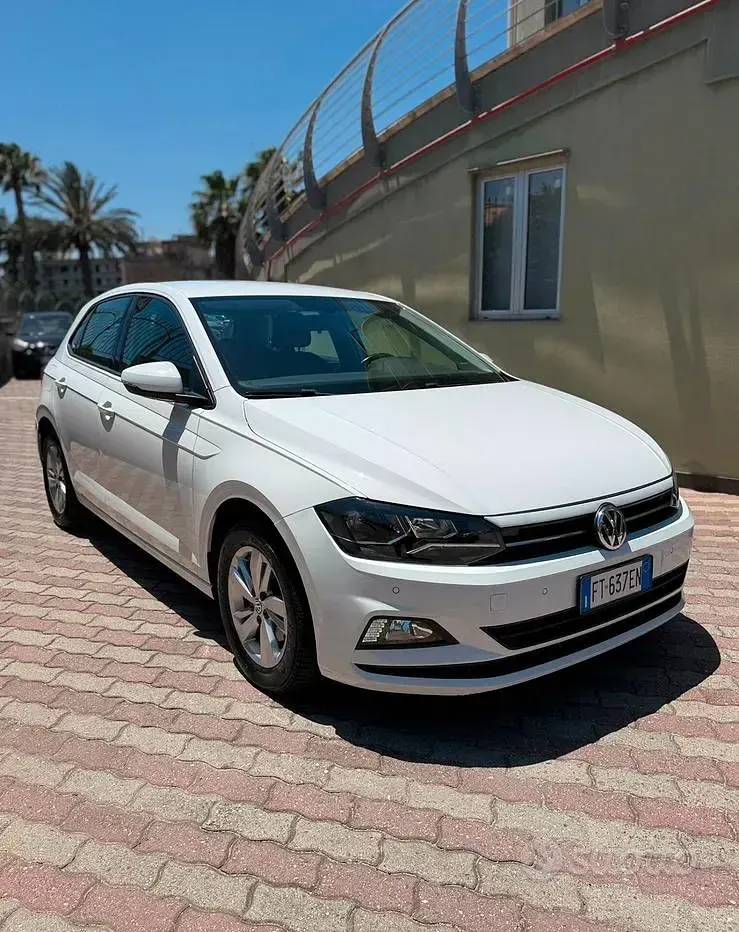 Usata VW Polo Comfortline 95 CV (69 kW) 2018 Bianco Utilitaria