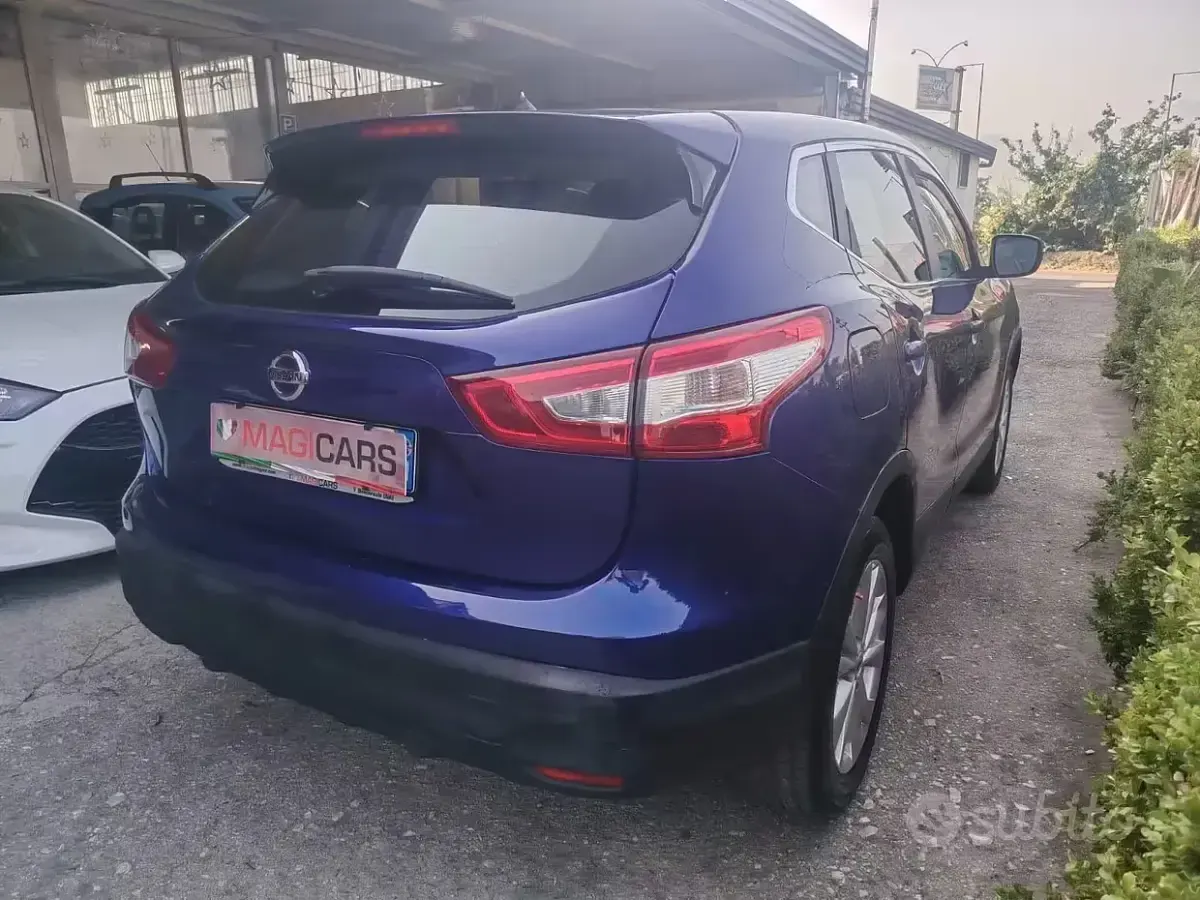 Usata Nissan Qashqai Tekna 110 CV (80 kW) 2014 Blu SUV
