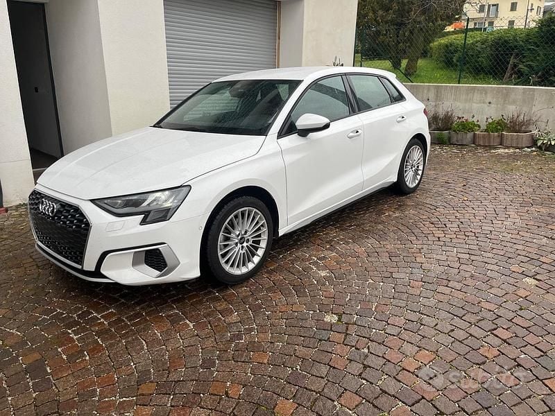 Usata Audi A3 Business 150 CV (110 kW) 2023 Bianco Berlina