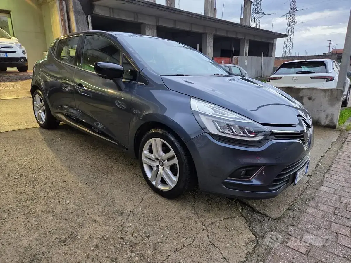 Usata Renault Clio IV 75 CV (55 kW) 2019 Blu Berlina