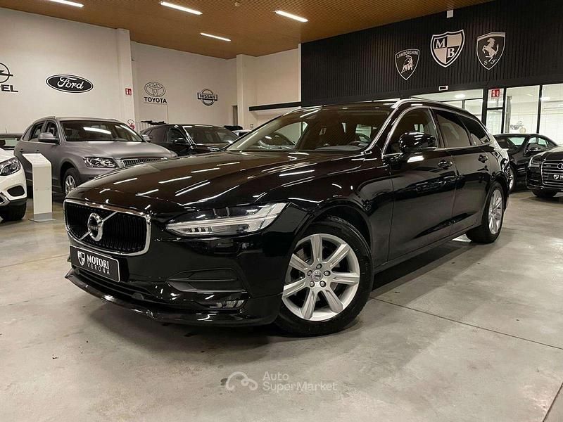 Nero Usata 2018 Volvo V90 Momentum Station wagon | 17.900 € (Buon prezzo) - Immagine 1/4