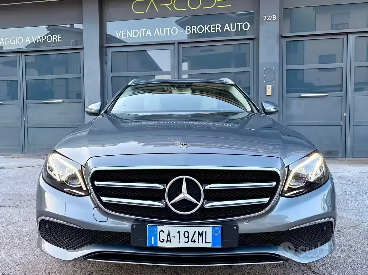 Usata Mercedes E220 194 CV (142 kW) 2020 Grigio Station wagon