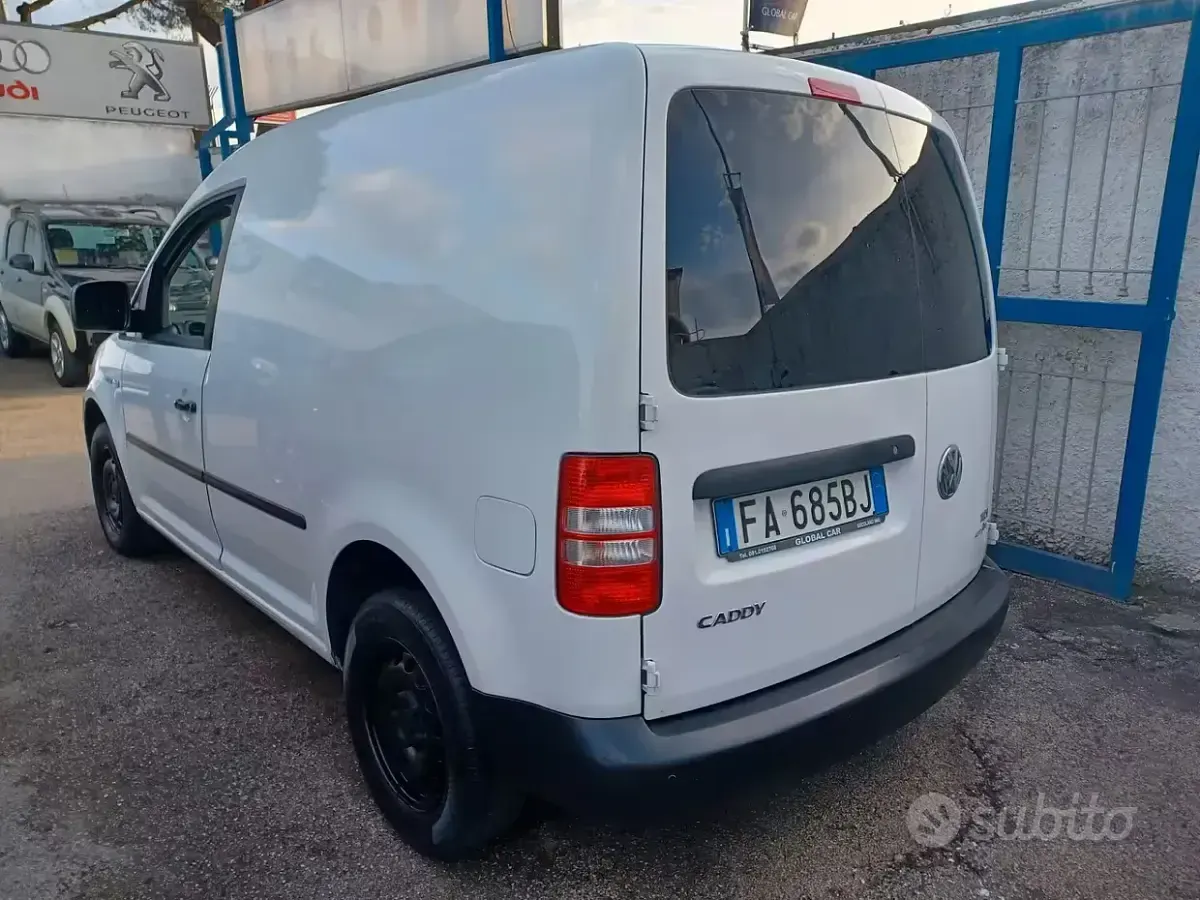 Usata VW Caddy 102 CV (75 kW) 2015 Bianco Monovolume